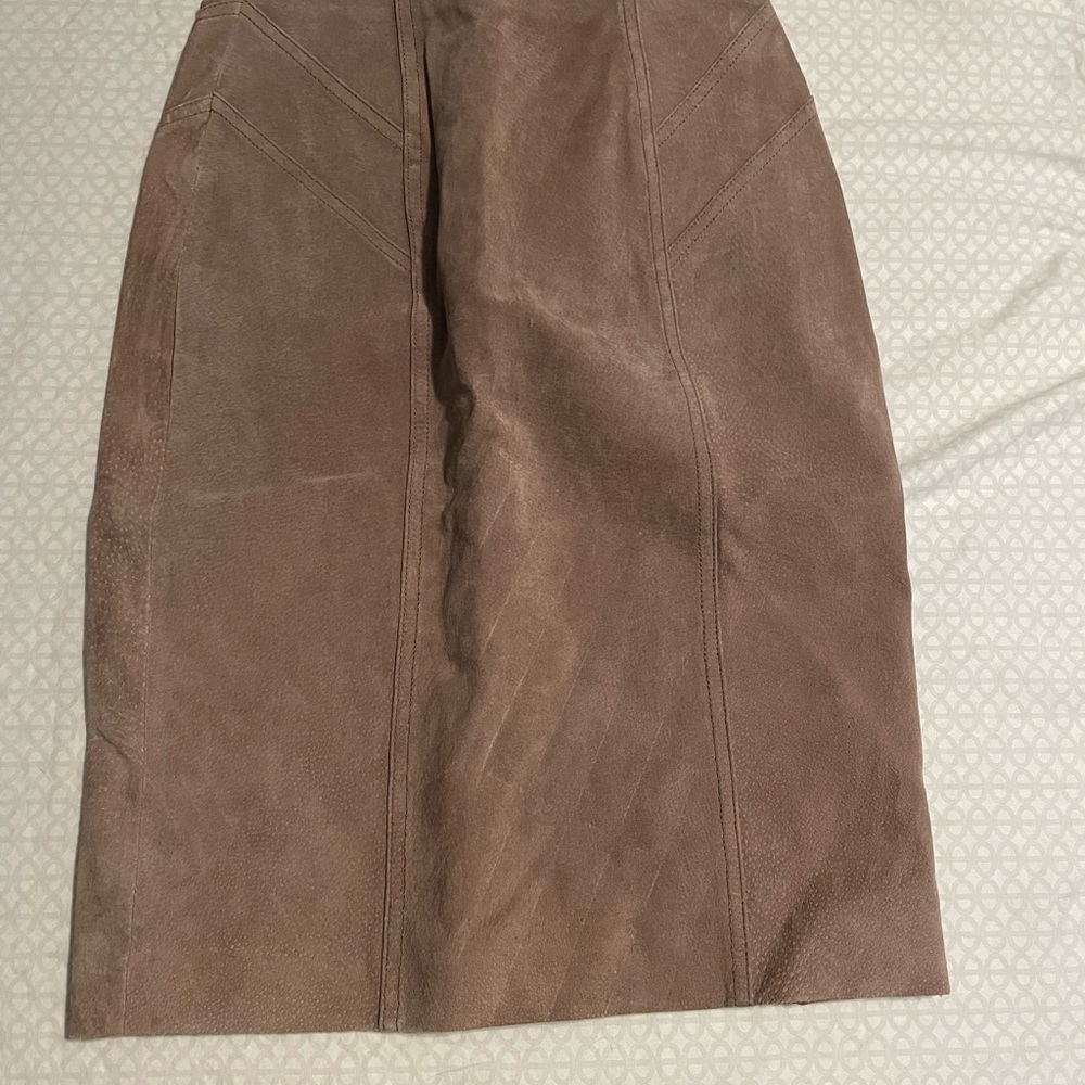 Elegant Tan Suede Skirt